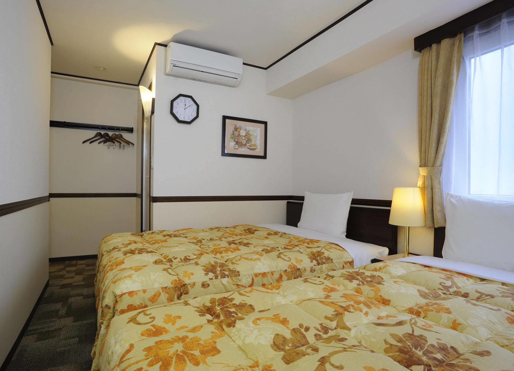 Toyoko Inn Gifu-Hashima-Eki Shinkansen Minami-Guchi Hashima  Dış mekan fotoğraf